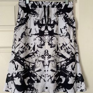 Frontrunner Skirt